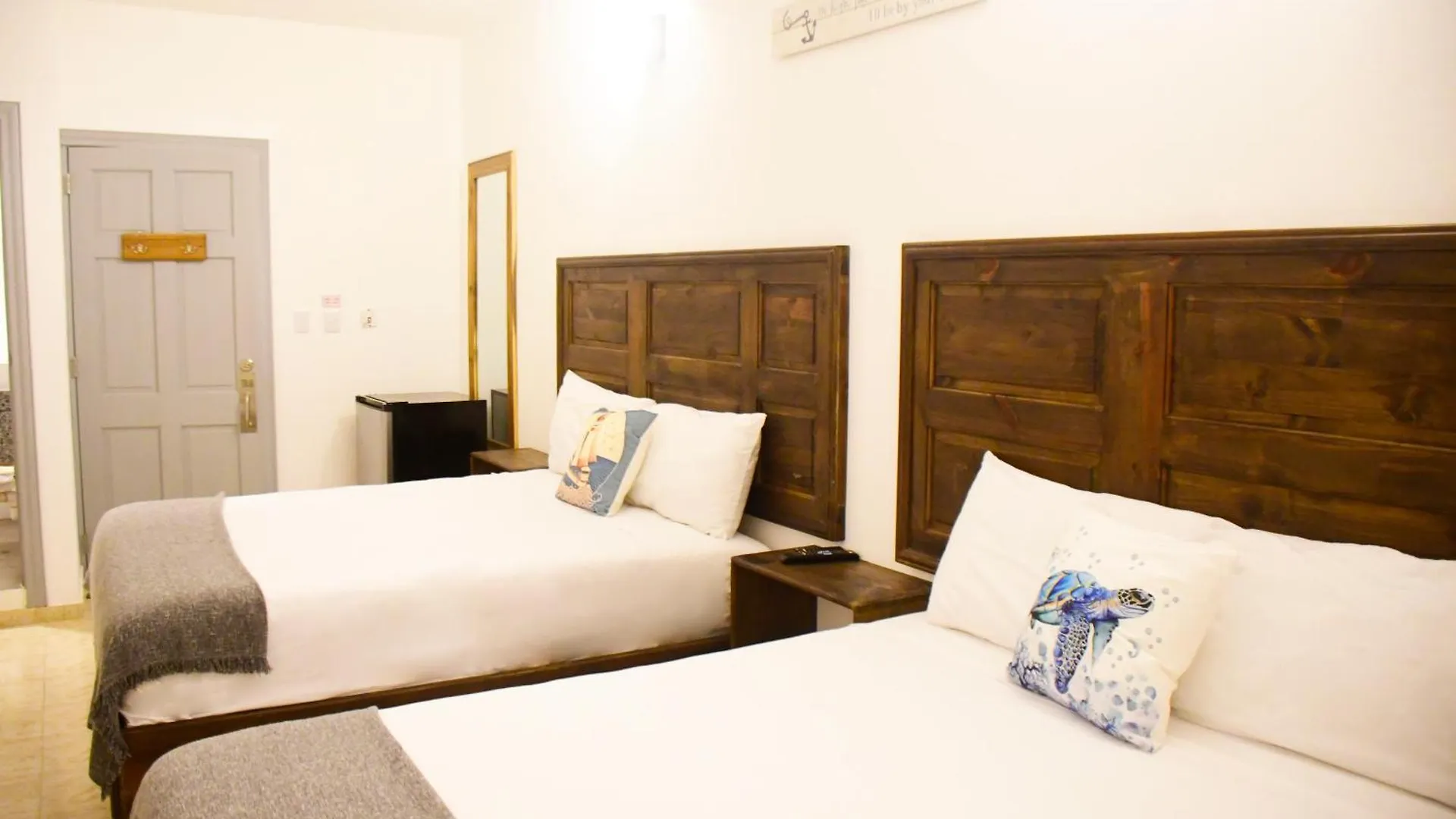 Hotel Hostal Marina Samana
