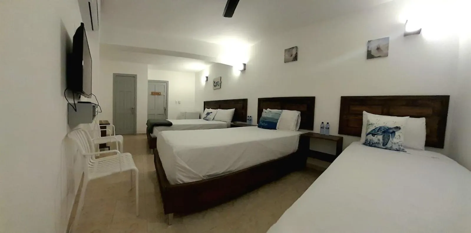 Hostal Marina Samana 3*,