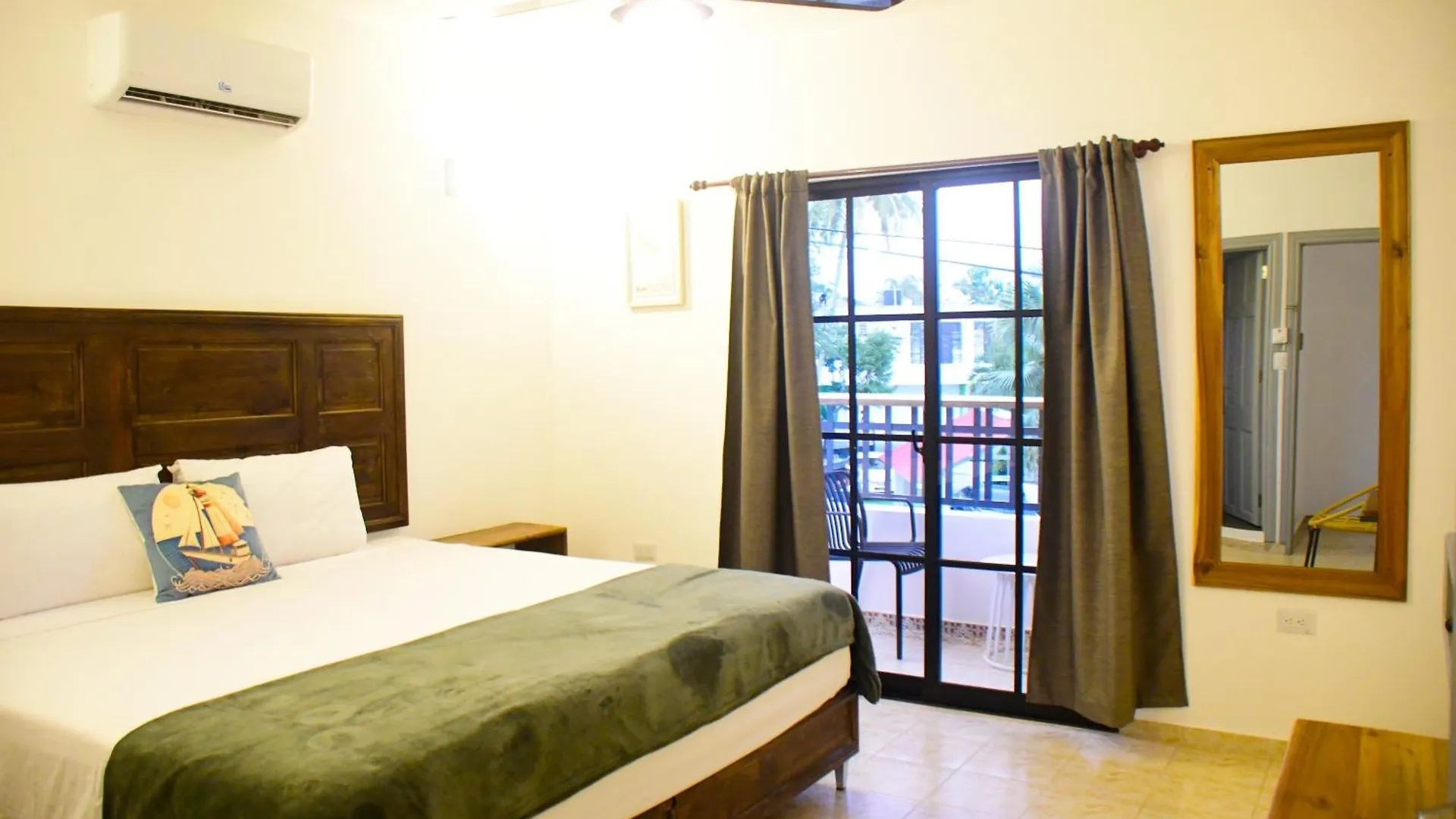 *** Hotel Hostal Marina Samana Dominican Republic
