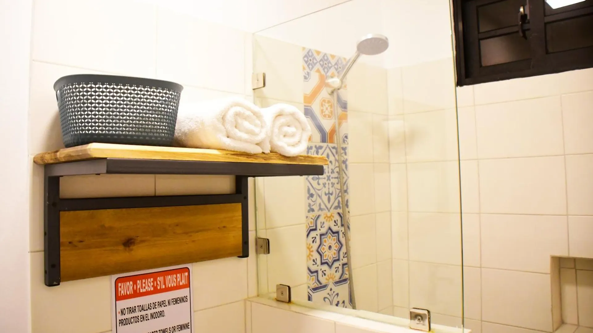 Hostal Marina Samana