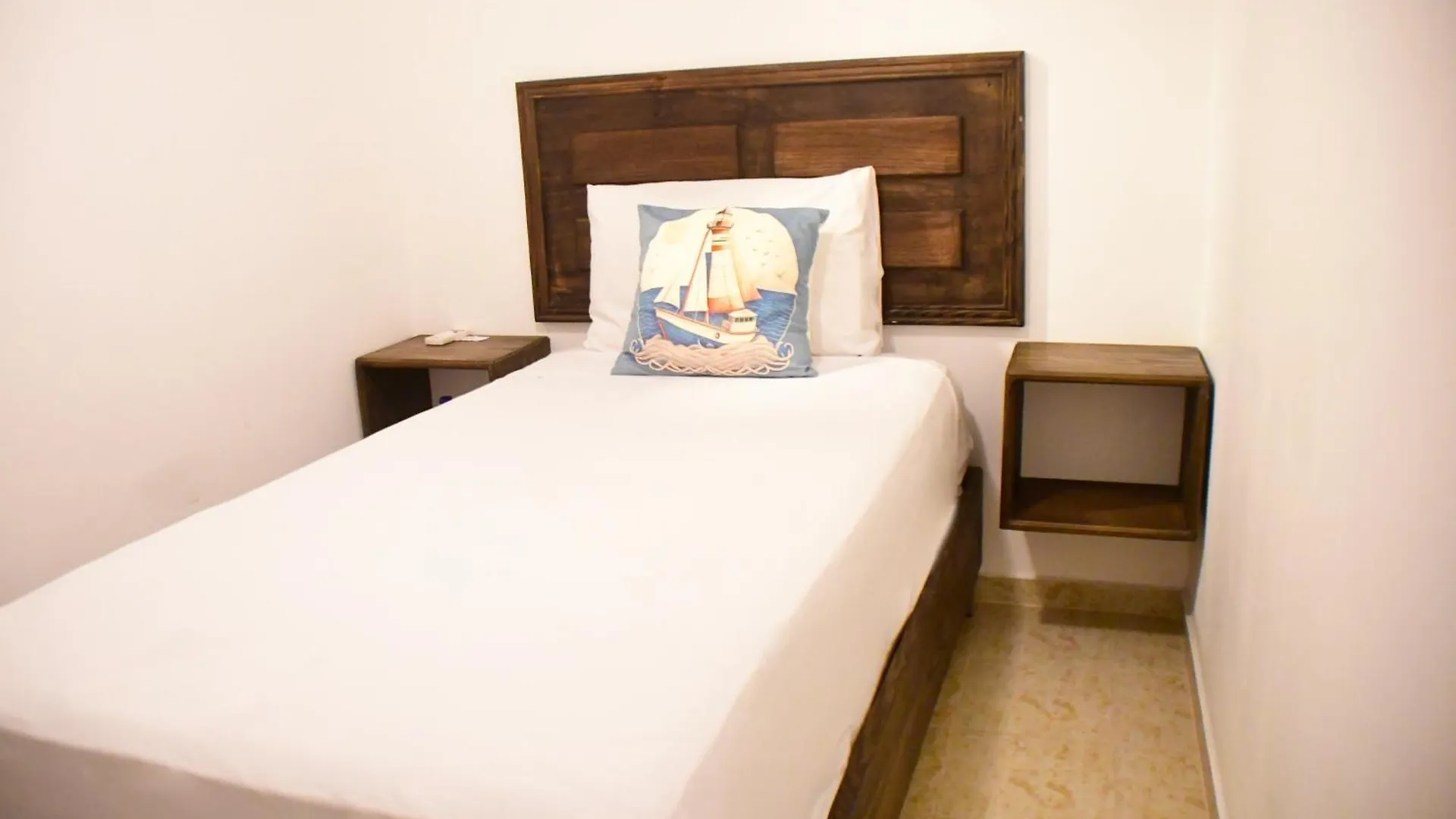 Hotel Hostal Marina Samana