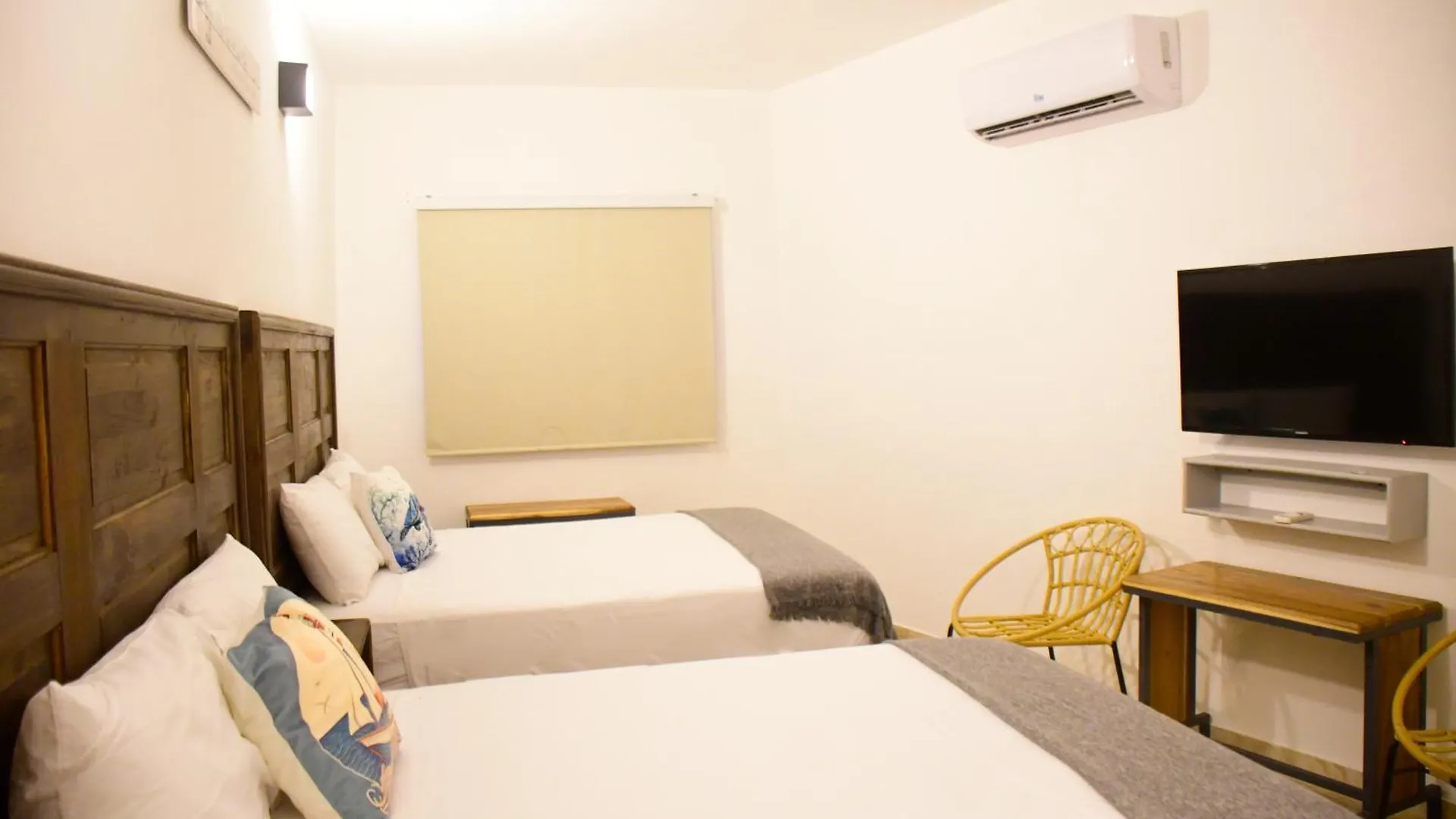 Hostal Marina Samana Hotel