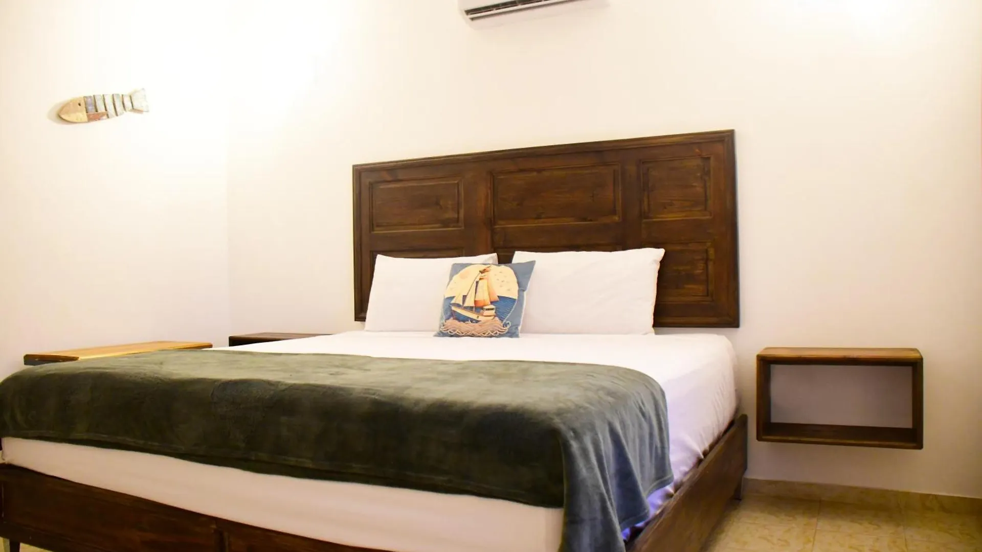 Hotel Hostal Marina Samana